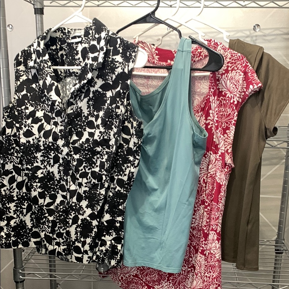 Black and White Sleeveless Notched Collar Blouse + 3 others